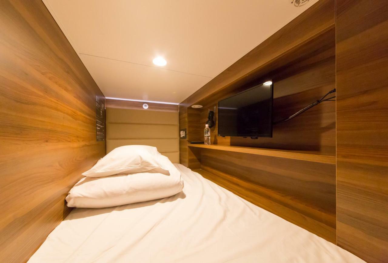 Sauna & Capsule Amza Osaka Zewnętrze zdjęcie