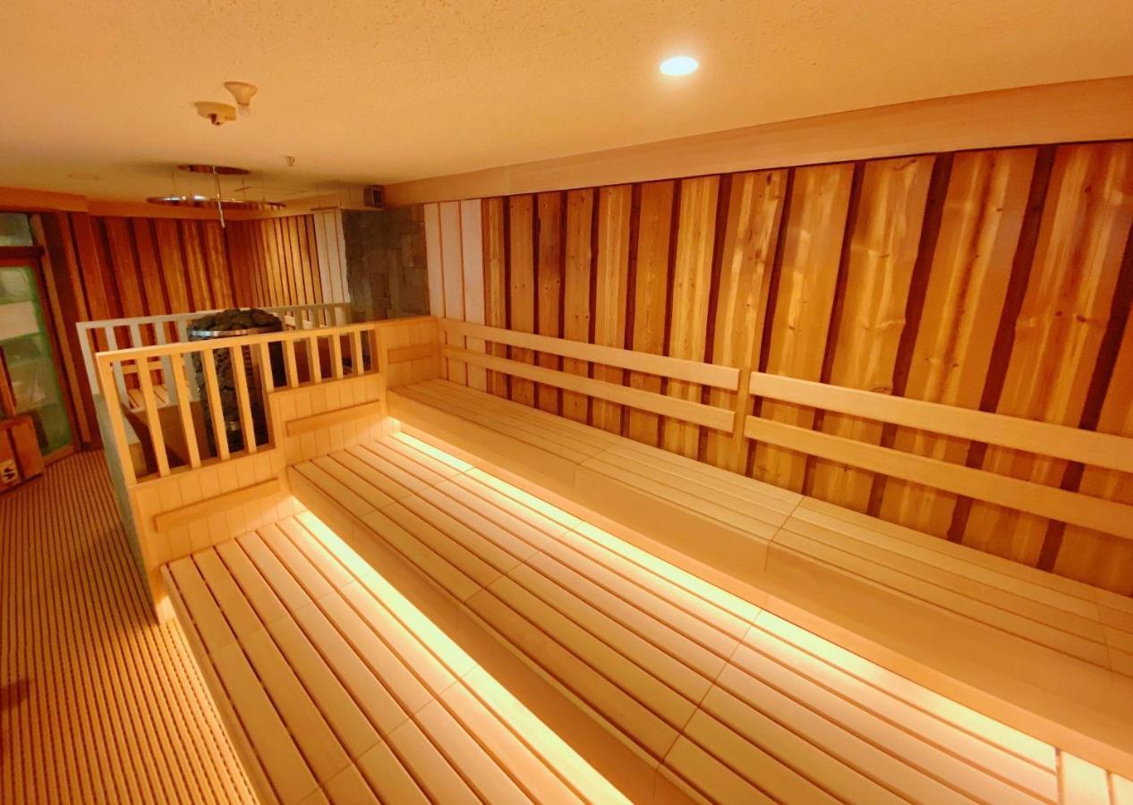 Sauna & Capsule Amza Osaka Zewnętrze zdjęcie